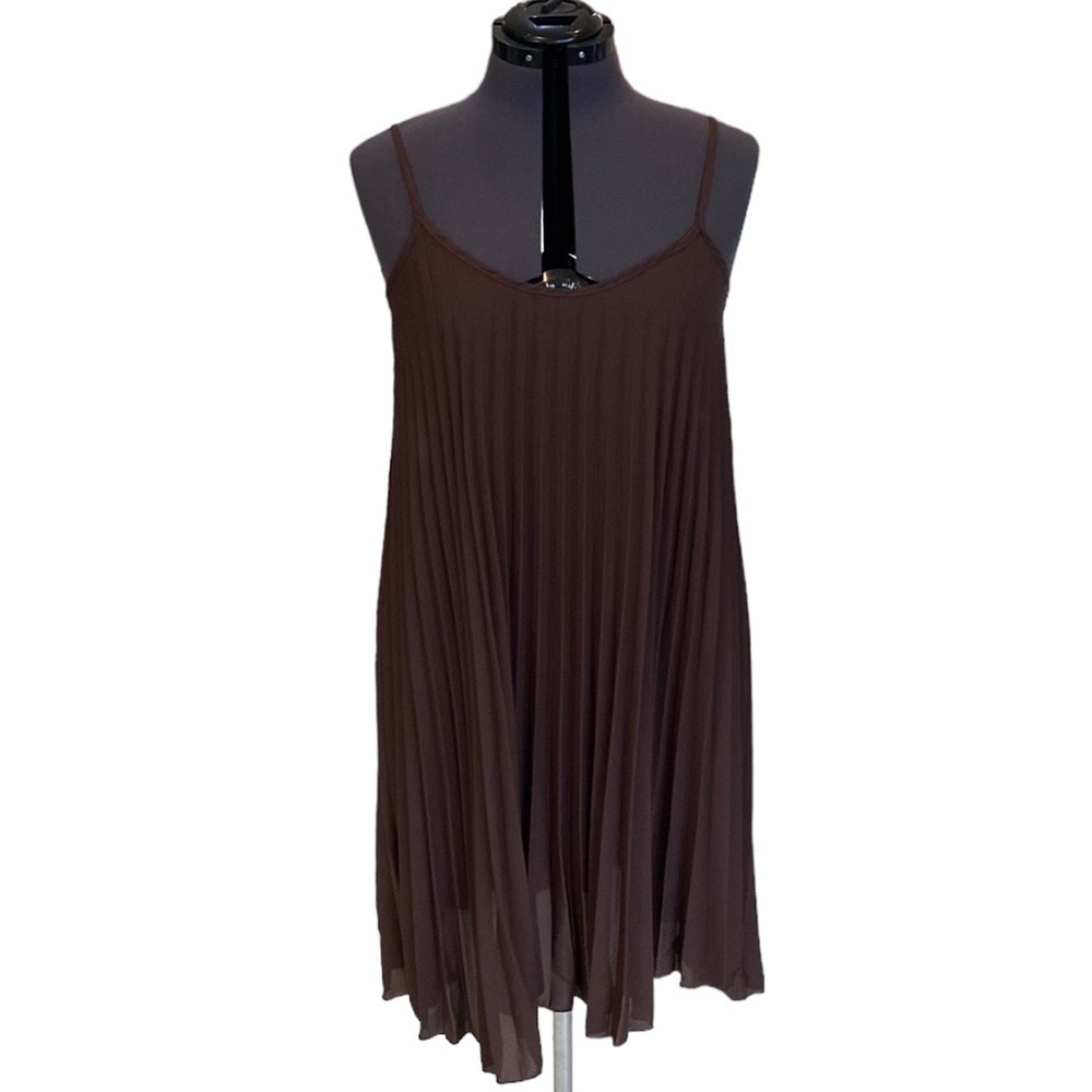 See You Monday Brown Pleated Dress Size L Sleeveless Spaghetti Stripes Pleaded
